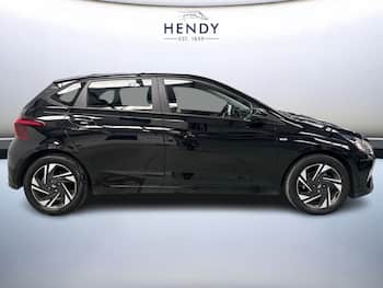 Used Hyundai i20 2023 for sale - 79676517: Photo