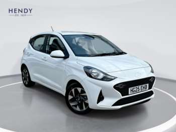 2025 (25) - 79 NAV Advance 5-Door