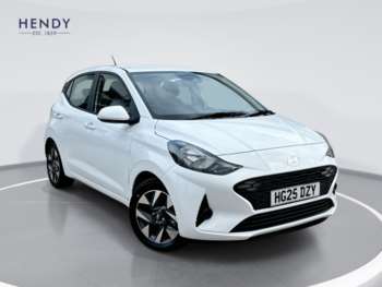 2025 (25) - 63 NAV Advance 5-Door