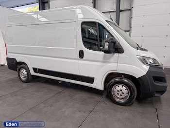 Vauxhall - Movano