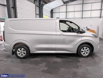 Used Ford Transit Custom 2024 for sale - 78943419: Photo