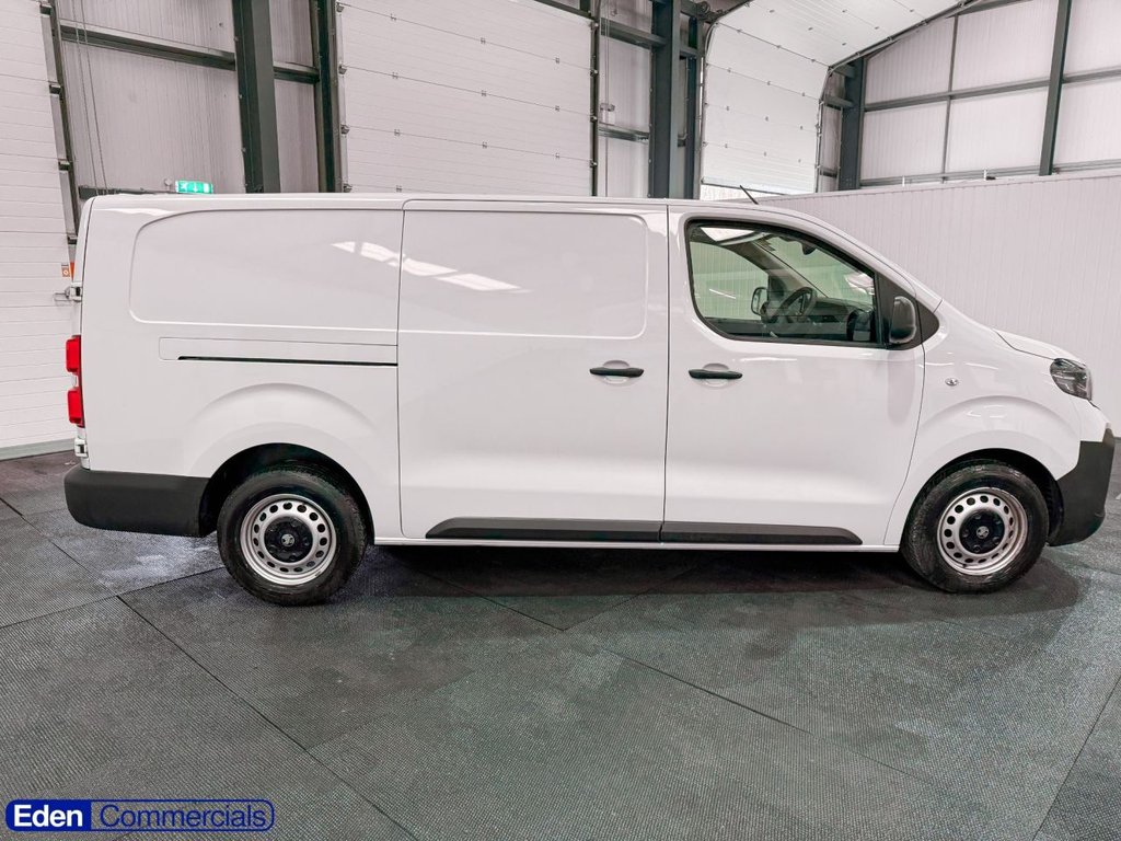 Used Vauxhall Vivaro 2024 for sale - 77642838: Photo 2