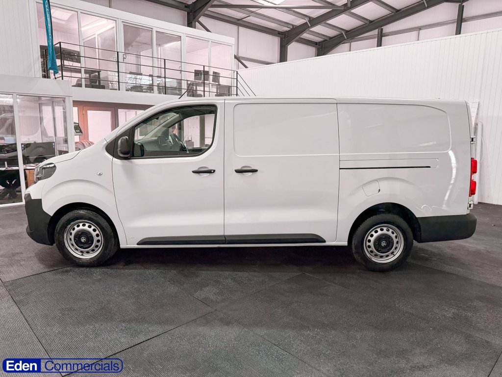 Used Vauxhall Vivaro 2024 for sale - 77642838: Photo 8