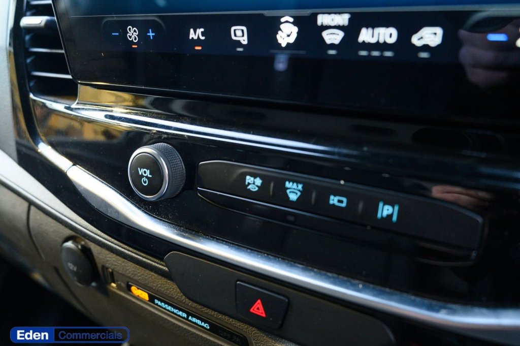 Used Ford Transit 2024 for sale - 76883186: Photo 17