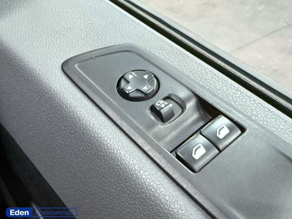 Used Vauxhall Vivaro 2021 for sale - 76105415: Photo 28
