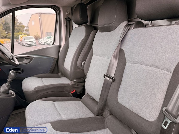 Used Vauxhall Vivaro 2015 for sale - 76173376: Photo 11