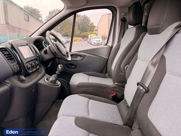 Used Vauxhall Vivaro 2015 for sale - 76173376: Photo 12
