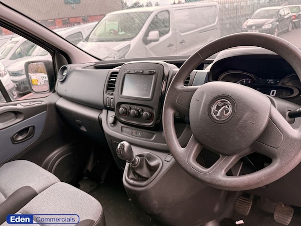 Used Vauxhall Vivaro 2015 for sale - 76173376: Photo 15