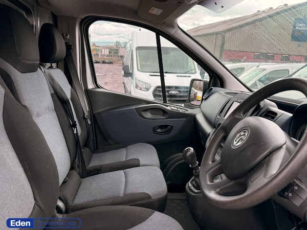 Used Vauxhall Vivaro 2015 for sale - 76173376: Photo 16
