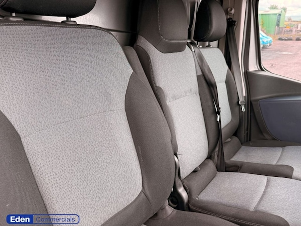 Used Vauxhall Vivaro 2015 for sale - 76173376: Photo 17