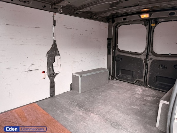 Used Vauxhall Vivaro 2015 for sale - 76173376: Photo 4