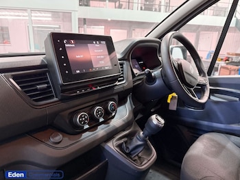 Used Renault Trafic 2024 for sale - 77360027: Photo