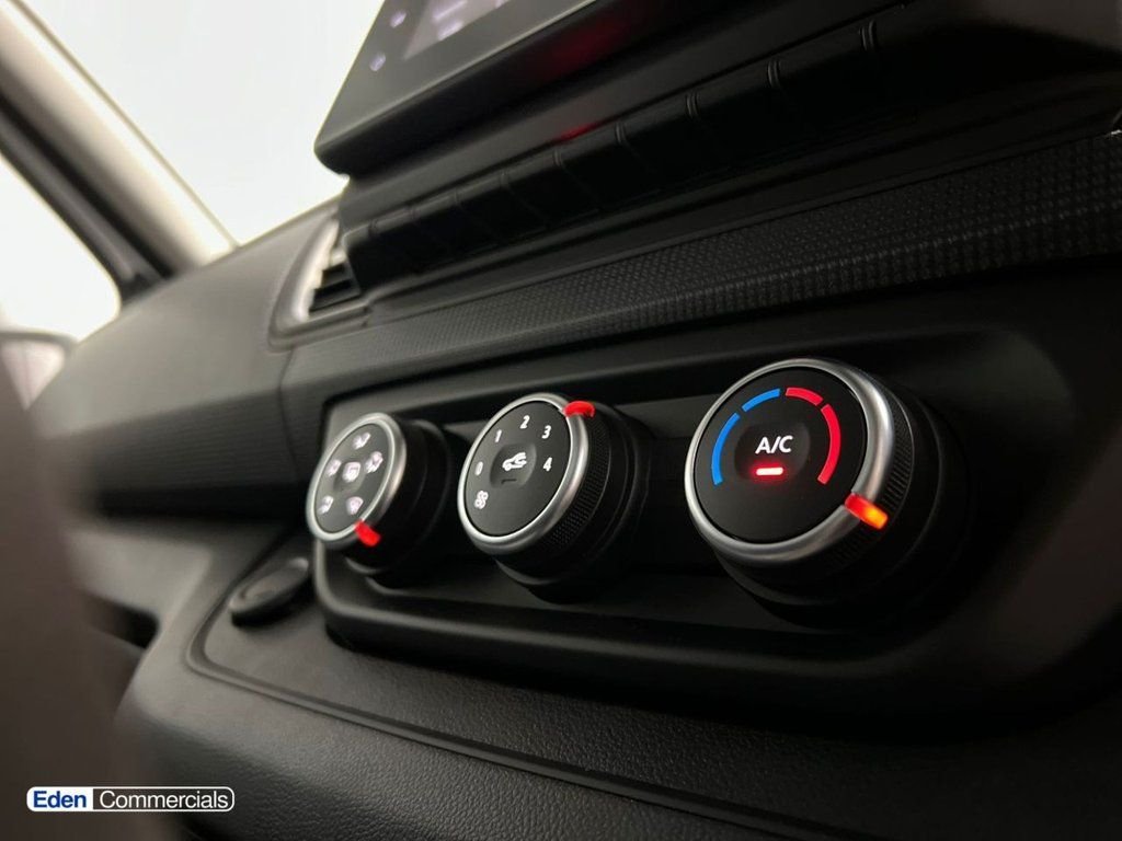 Used Renault Trafic 2025 for sale - 76841690: Photo 19