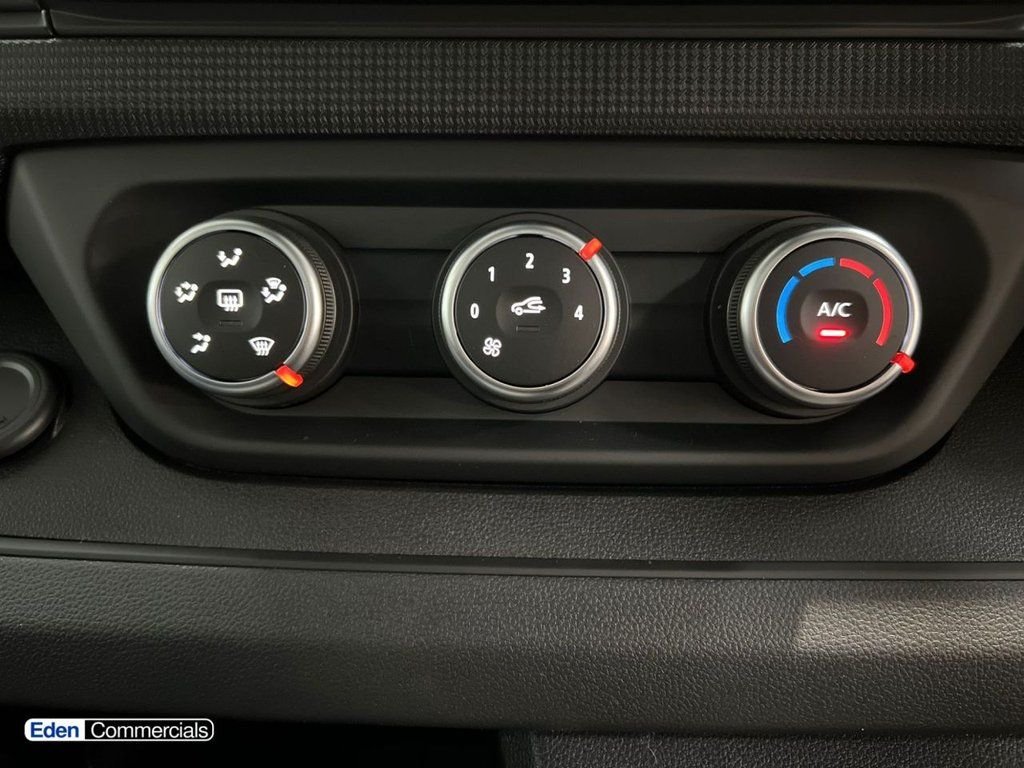 Used Renault Trafic 2025 for sale - 76841690: Photo 35