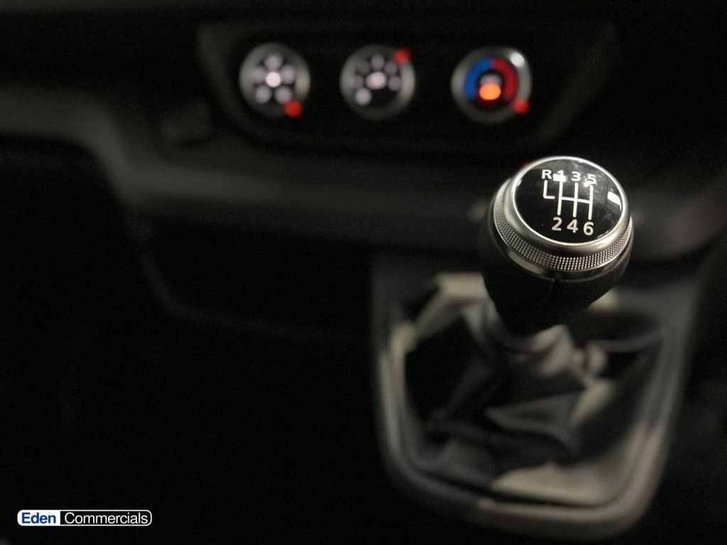 Used Renault Trafic 2025 for sale - 76841690: Photo 36