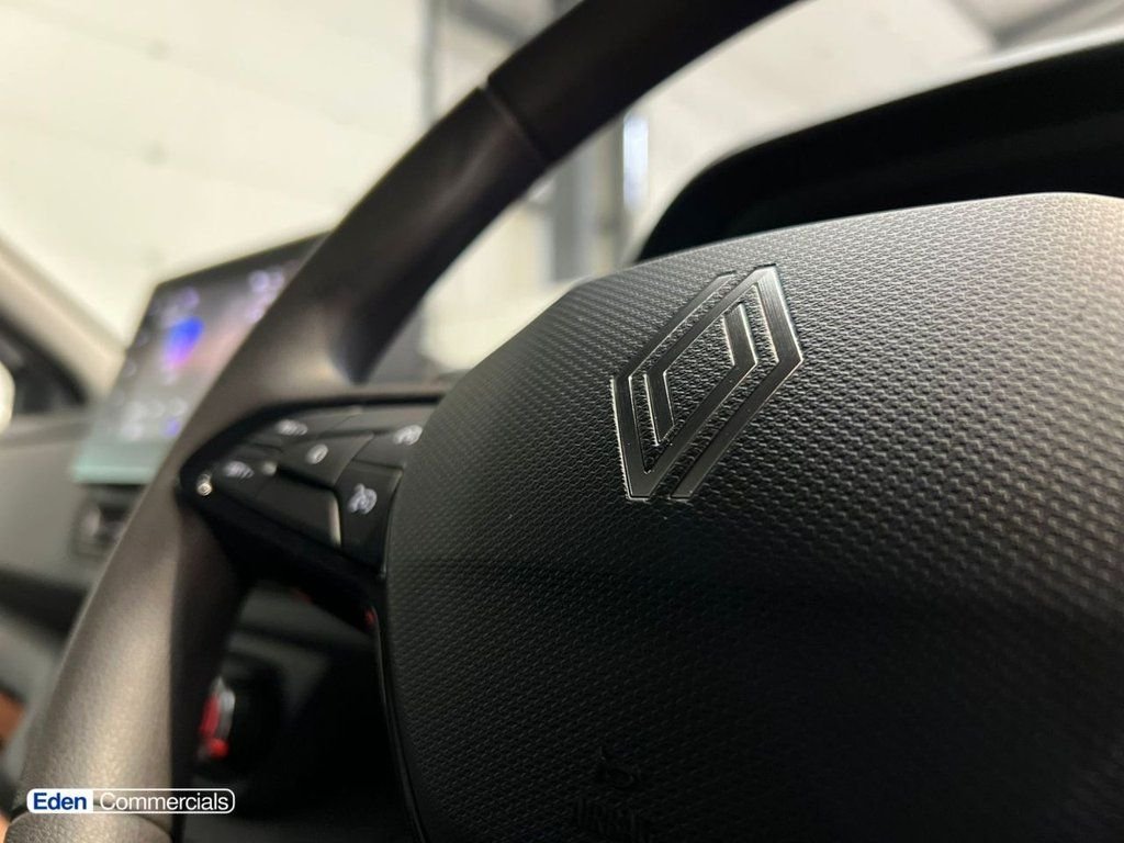 Used Renault Trafic 2025 for sale - 76841689: Photo 30