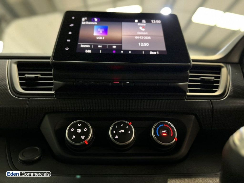 Used Renault Trafic 2025 for sale - 76841689: Photo 39