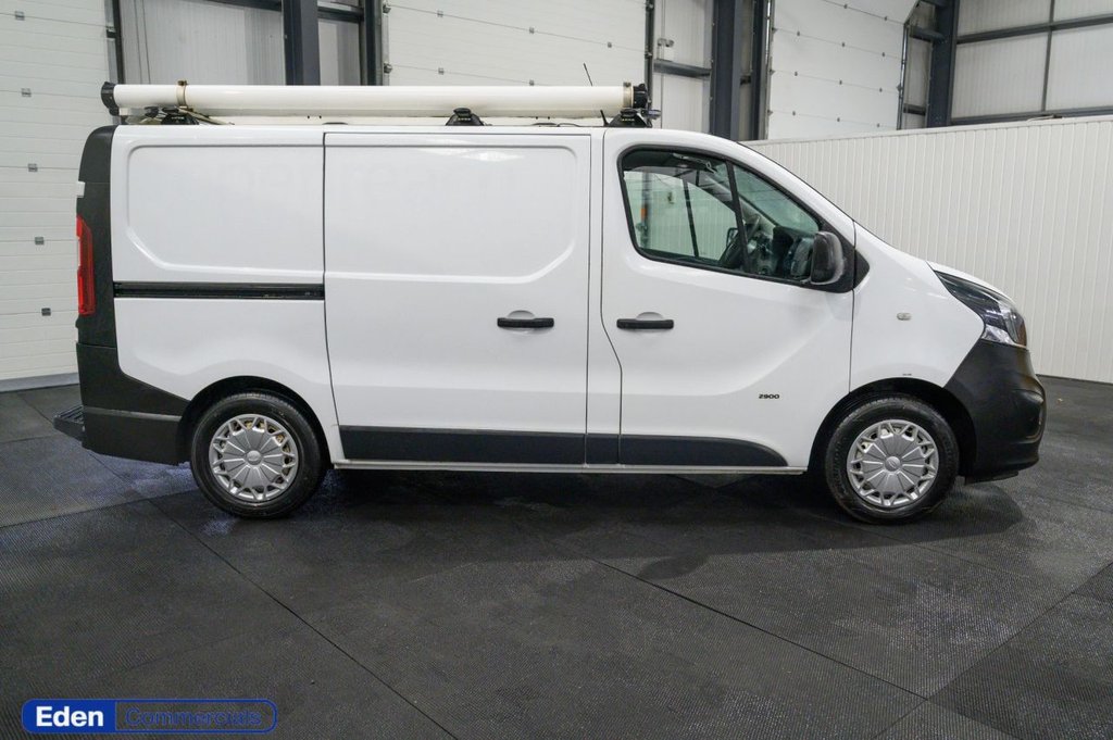 Used Vauxhall Vivaro 2016 for sale - 77407716: Photo 2