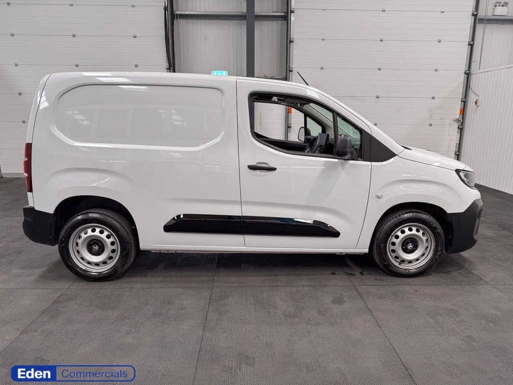 Used Vauxhall Combo 2024 for sale - 76768606: Photo 2
