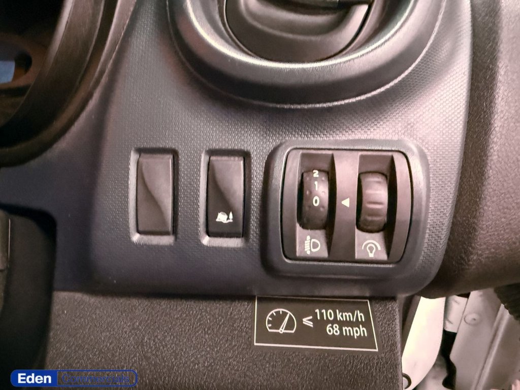 Used Vauxhall Vivaro 2017 for sale - 76361641: Photo 18