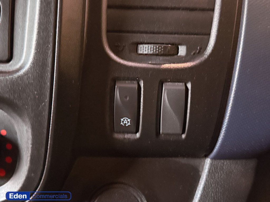 Used Vauxhall Vivaro 2017 for sale - 76361641: Photo 22