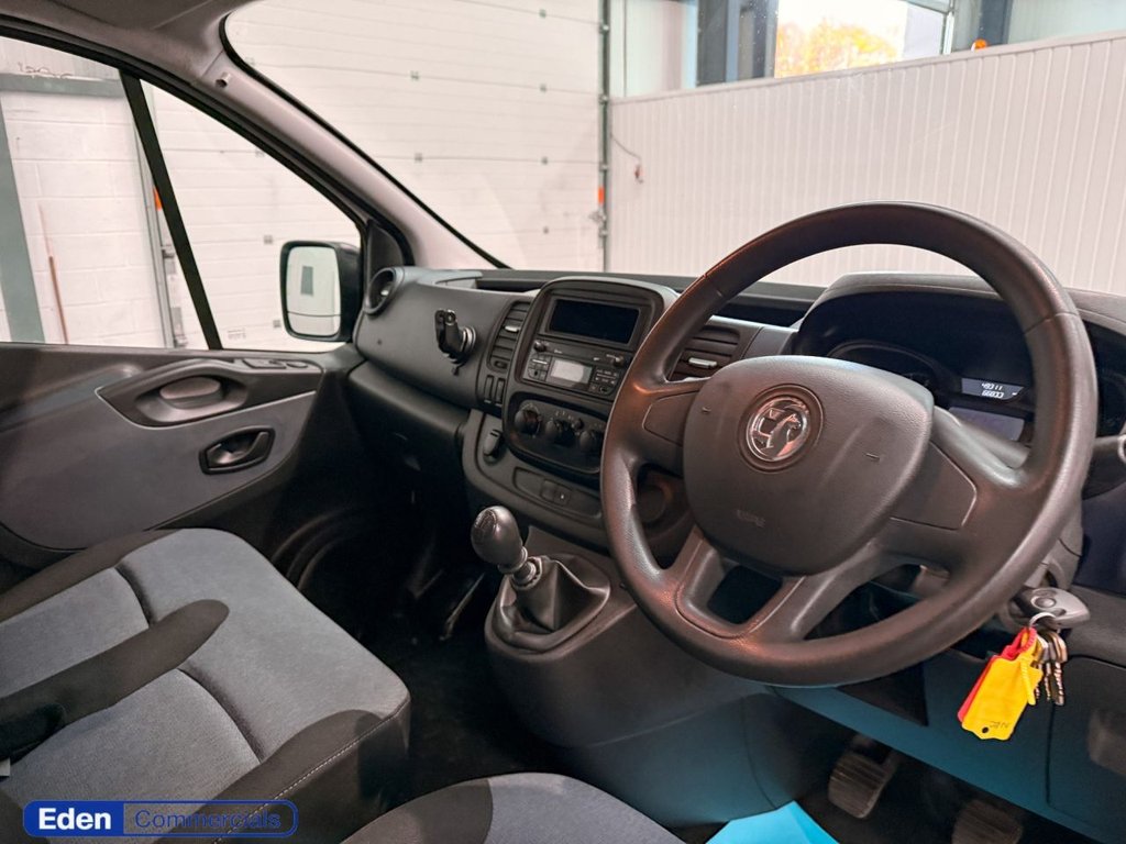 Used Vauxhall Vivaro 2017 for sale - 76361641: Photo 3