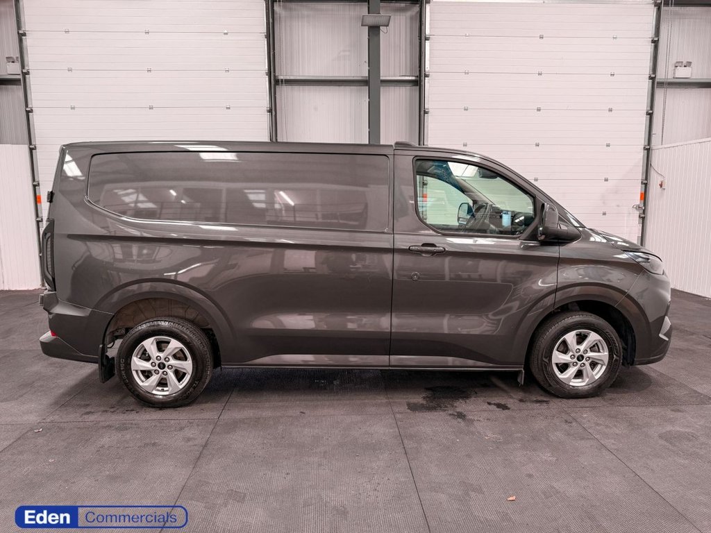 Used Ford Transit Custom 2024 for sale - 76985781: Photo 2