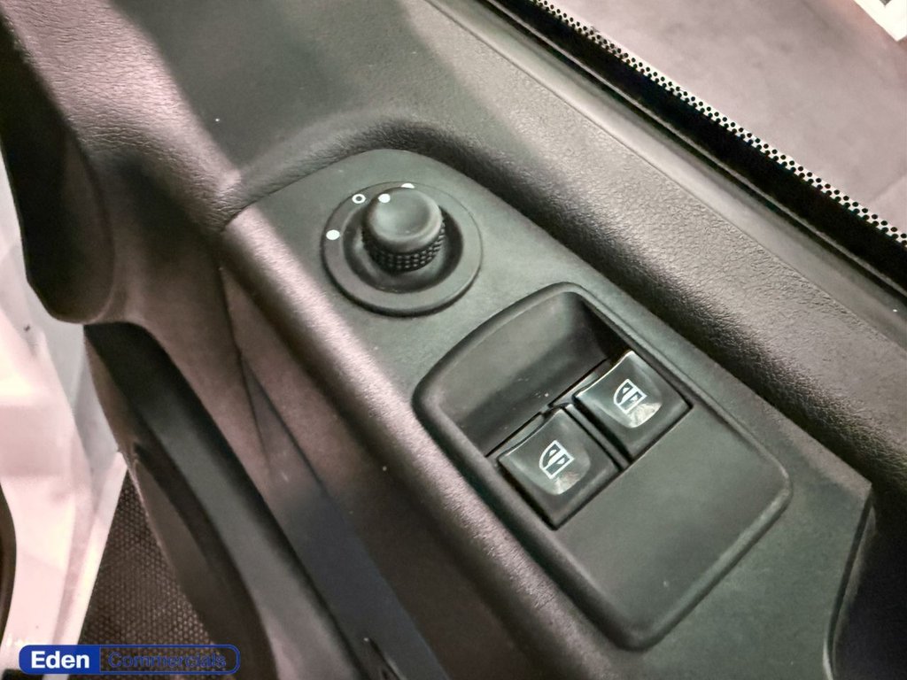 Used Vauxhall Vivaro 2018 for sale - 76724230: Photo 14