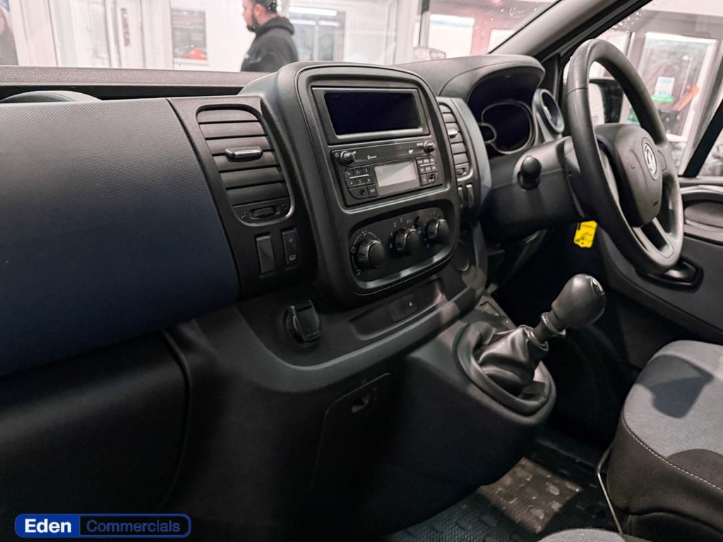 Used Vauxhall Vivaro 2018 for sale - 76724230: Photo 3
