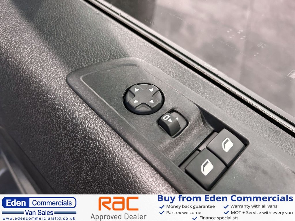 Used Vauxhall Vivaro 2025 for sale - 76820231: Photo 16