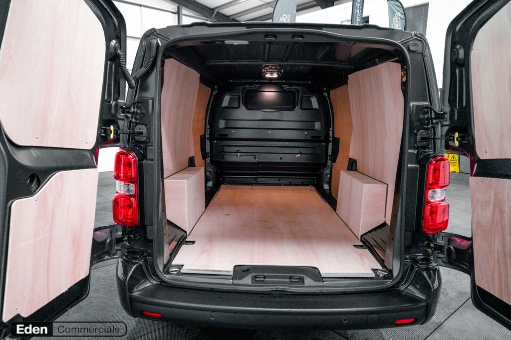 Used Vauxhall Vivaro 2025 for sale - 77110499: Photo 4