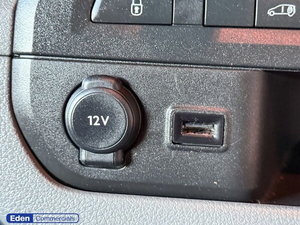 Used Vauxhall Vivaro 2022 for sale - 76105629: Photo 30