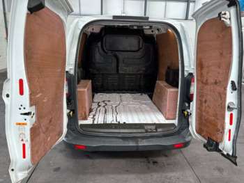 Used Ford Transit Courier 2017 for sale - 74607487: Photo