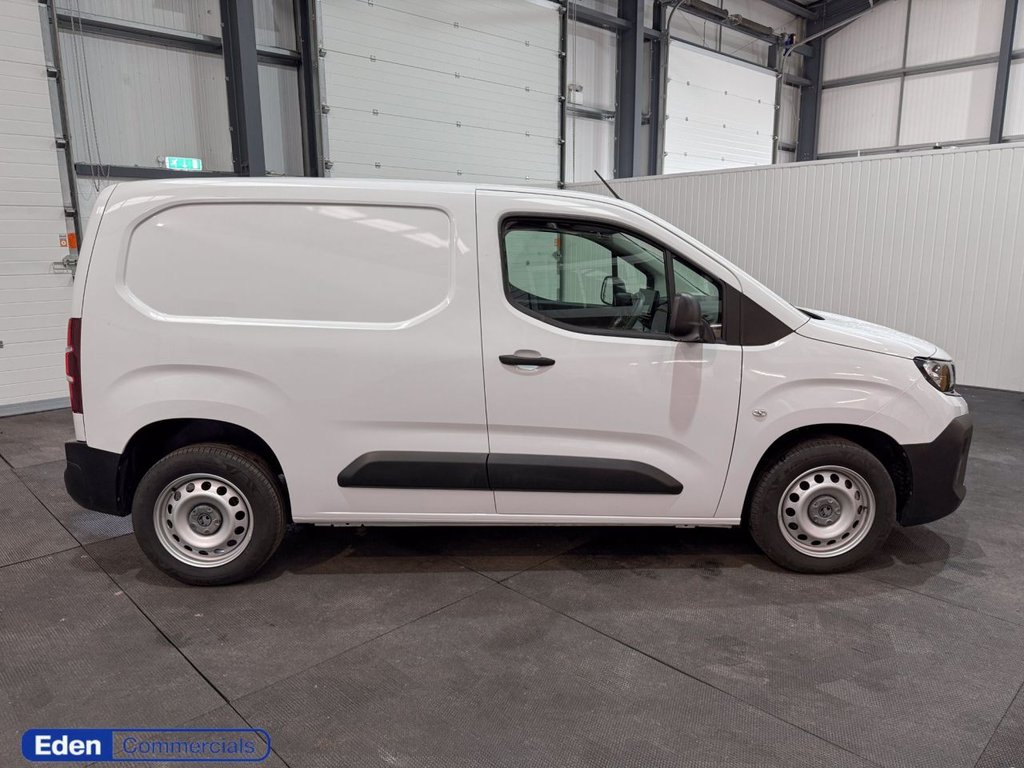 Used Vauxhall Combo 2024 for sale - 77368977: Photo 2