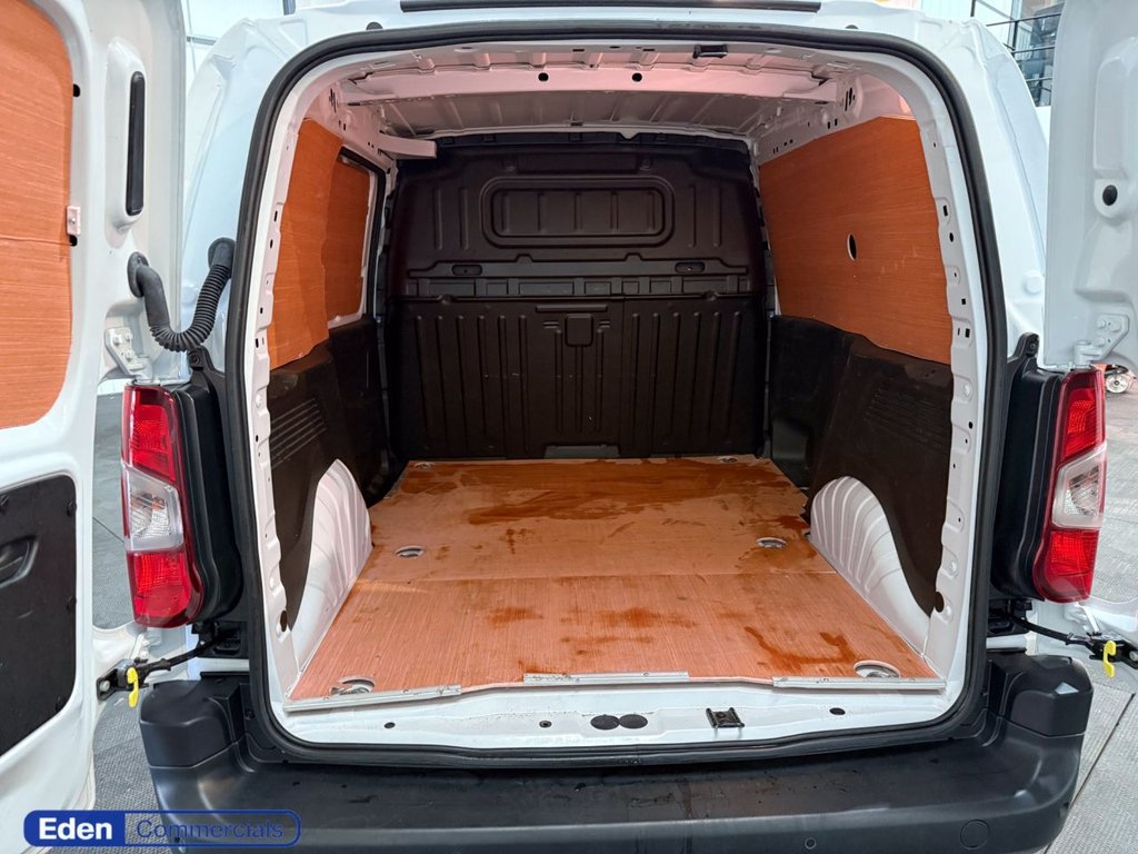 Used Vauxhall Combo 2024 for sale - 77368977: Photo 4