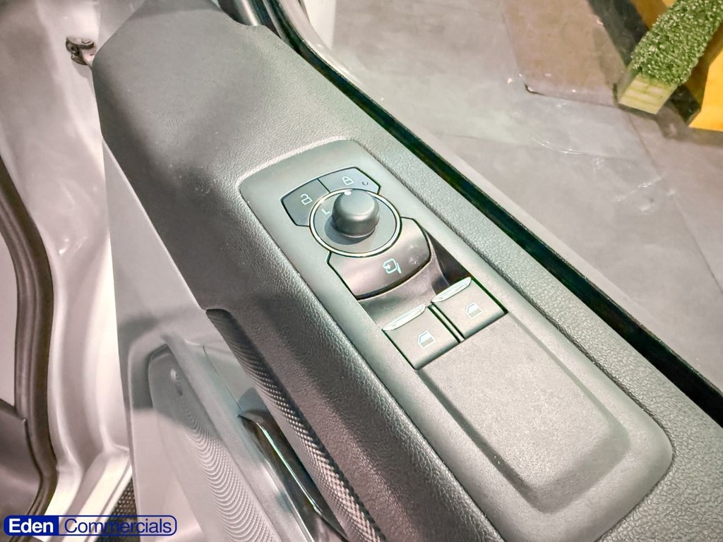 Used Ford Transit Custom 2025 for sale - 76642066: Photo 27