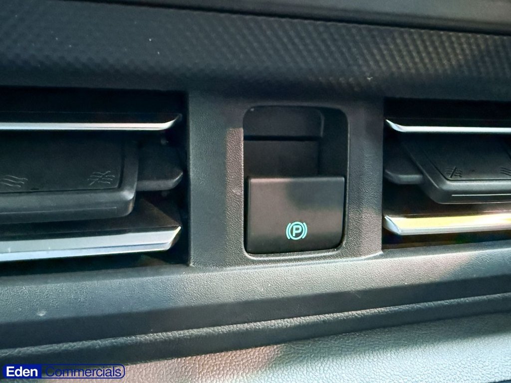 Used Ford Transit Custom 2025 for sale - 76642066: Photo 48