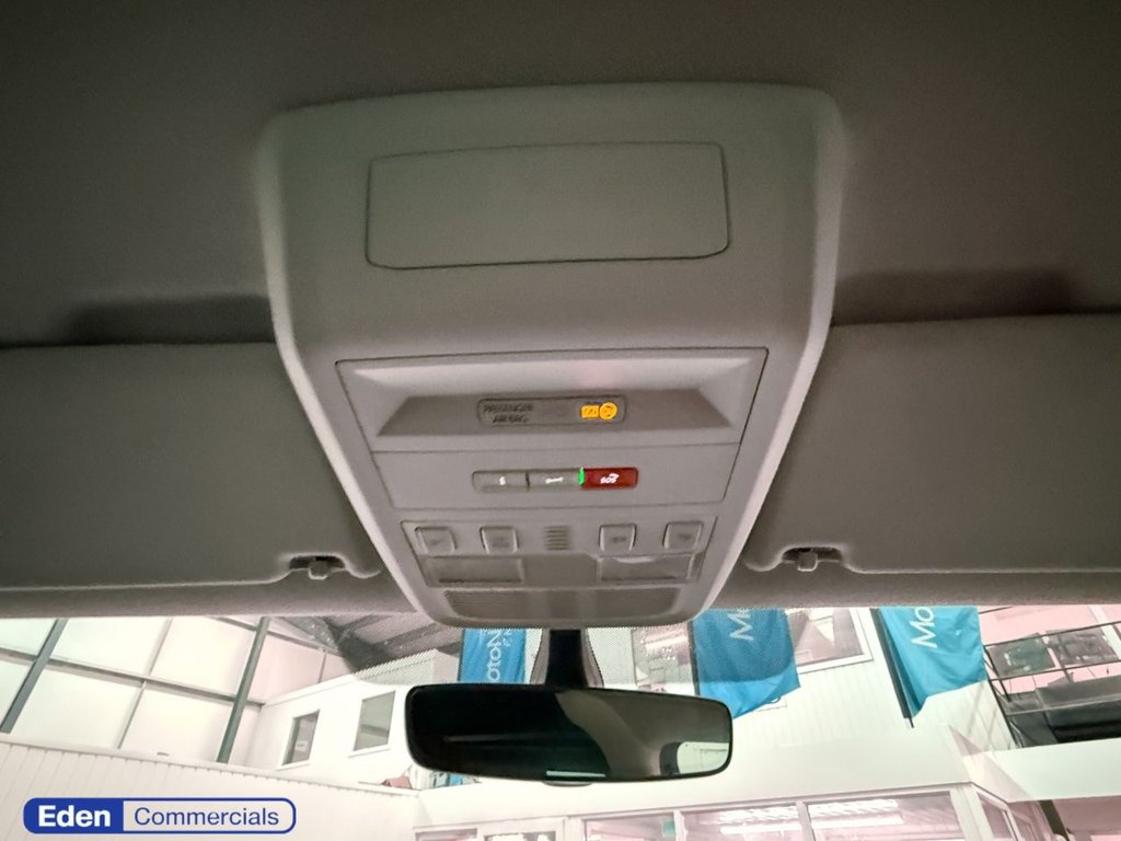 Used Volkswagen Transporter 2023 for sale - 77360063: Photo 31