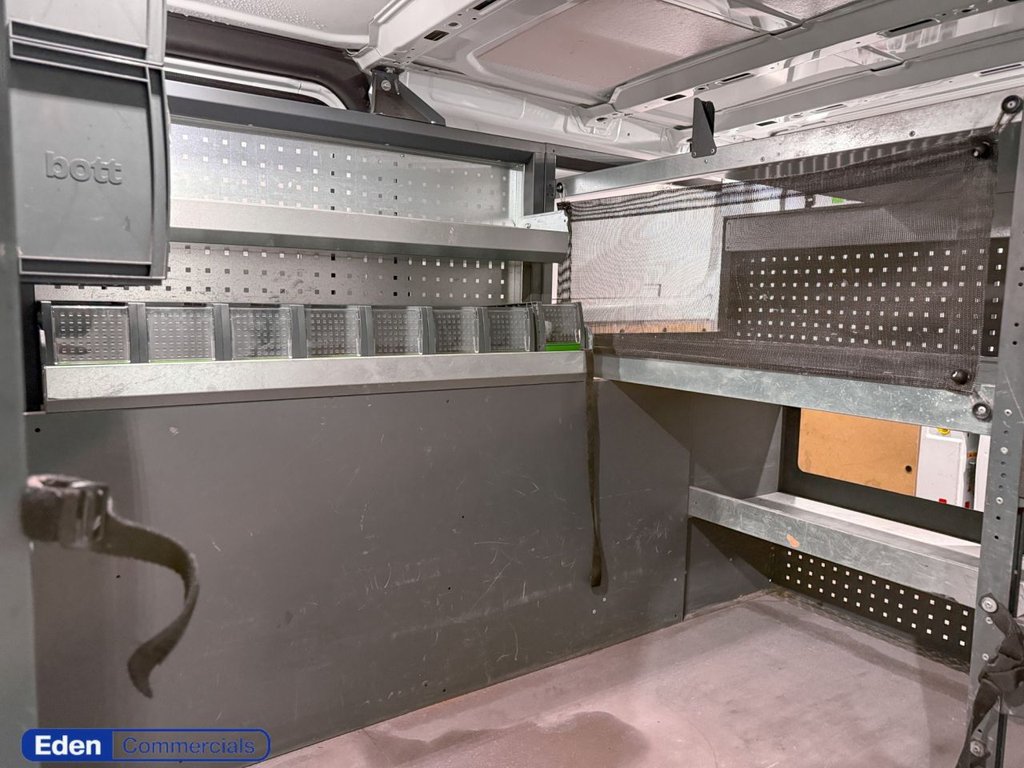 Used Ford Transit Custom 2018 for sale - 77506998: Photo 8