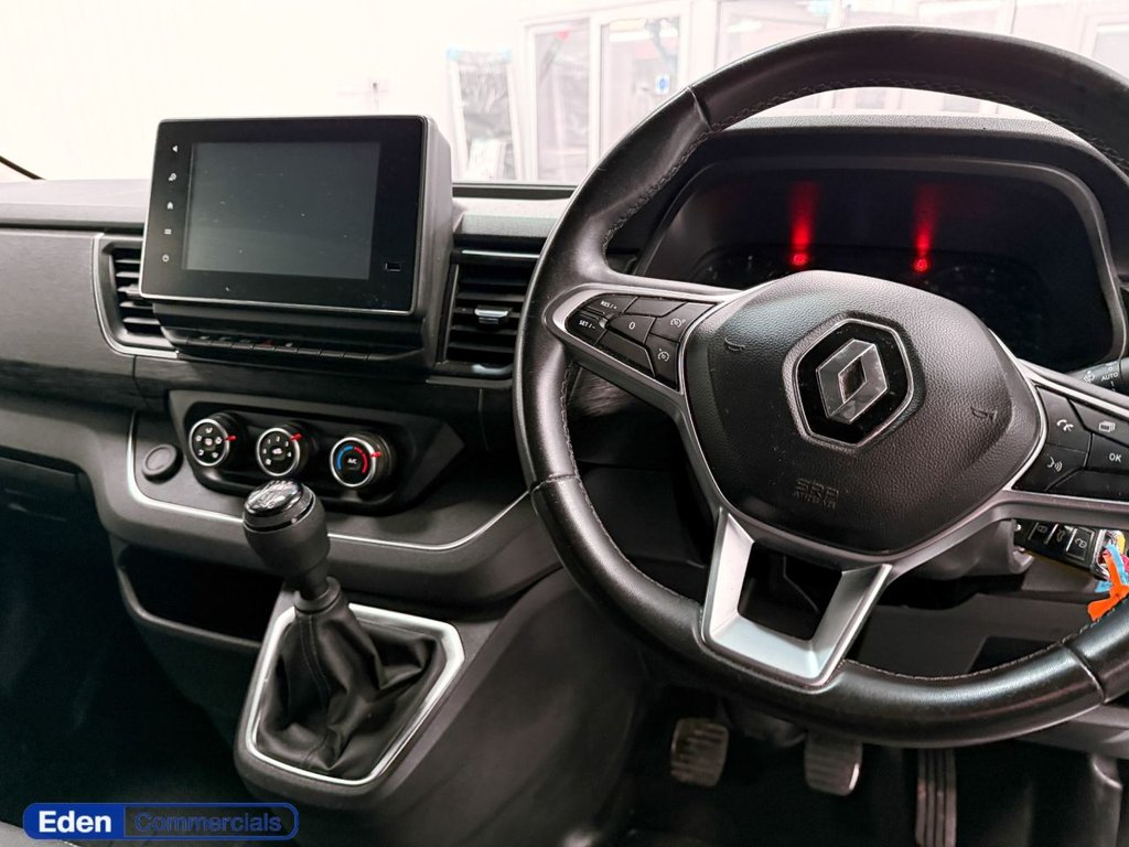 Used Renault Trafic 2022 for sale - 77967049: Photo 18