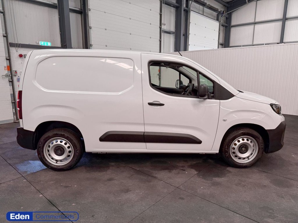 Used Vauxhall Combo 2025 for sale - 77368863: Photo 2