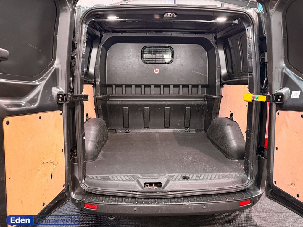 Used Ford Transit Custom 2022 for sale - 76783557: Photo 4