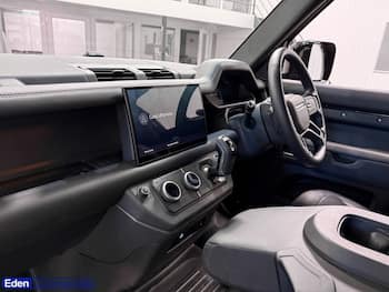 Used Land Rover Defender 2025 for sale - 79642901: Photo