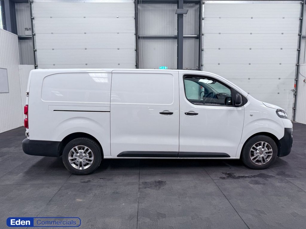 Used Vauxhall Vivaro 2021 for sale - 76604666: Photo 2