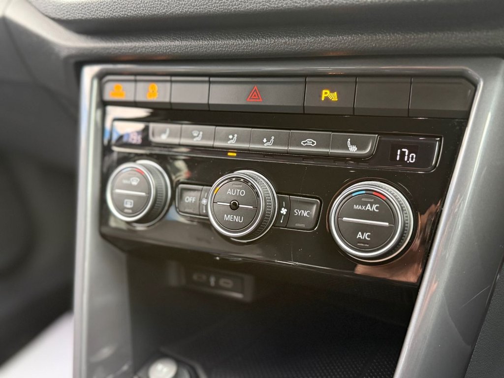 Used Volkswagen T-Roc 2021 for sale - 77981486: Photo 36