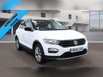 Used Volkswagen T-Roc 2019 for sale - 76509511: Photo