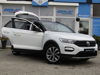 Used Volkswagen T-Roc 2019 for sale - 76509511: Photo