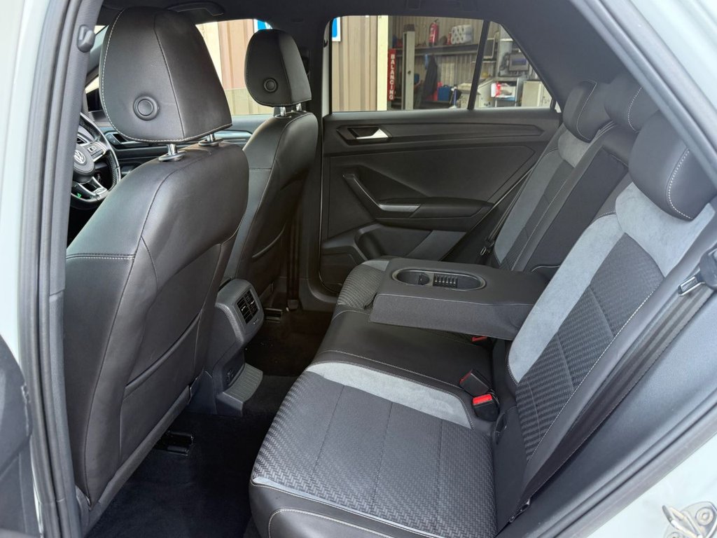 Used Volkswagen T-Roc 2019 for sale - 76840876: Photo 20