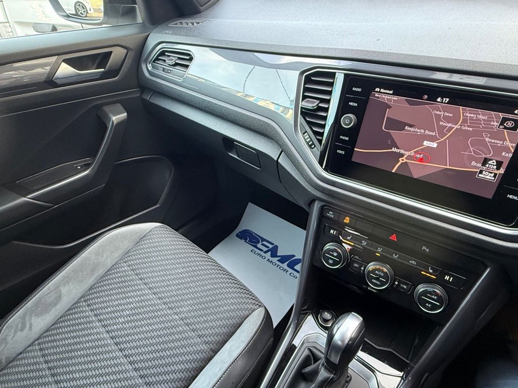 Used Volkswagen T-Roc 2019 for sale - 76840876: Photo 26