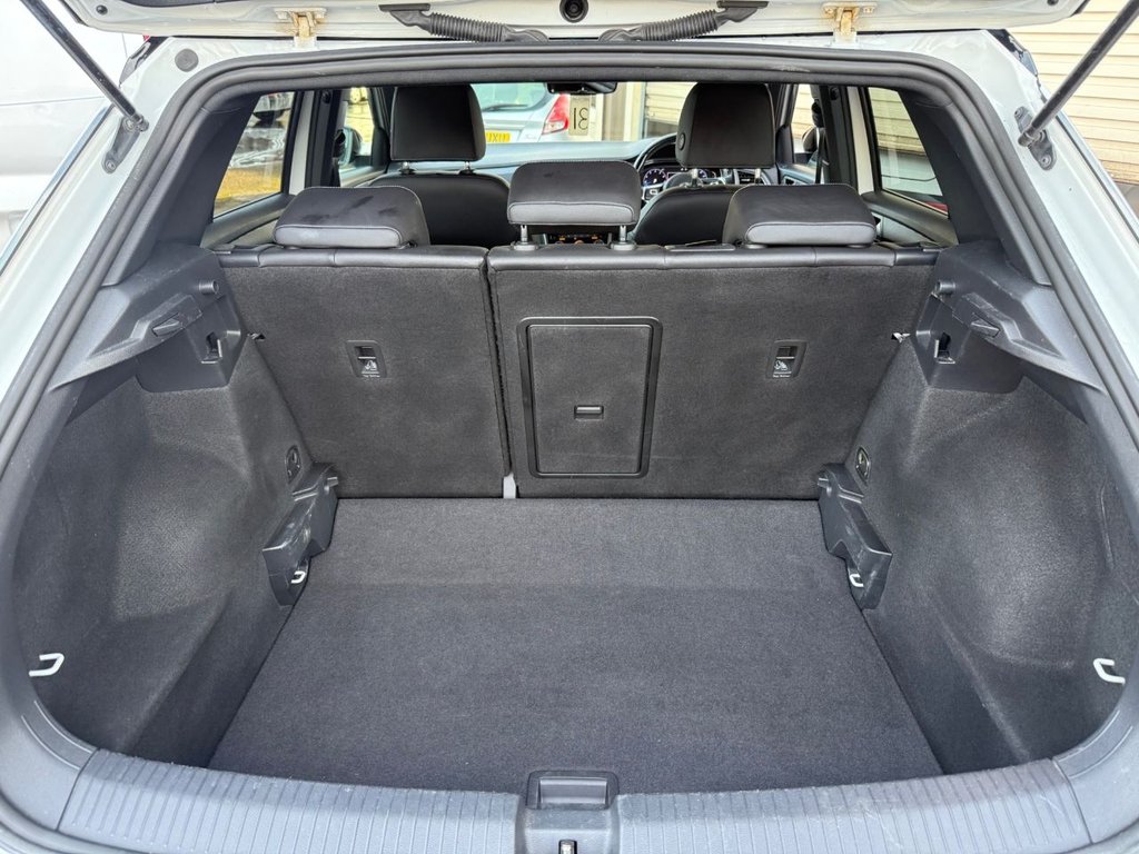 Used Volkswagen T-Roc 2019 for sale - 76840876: Photo 46